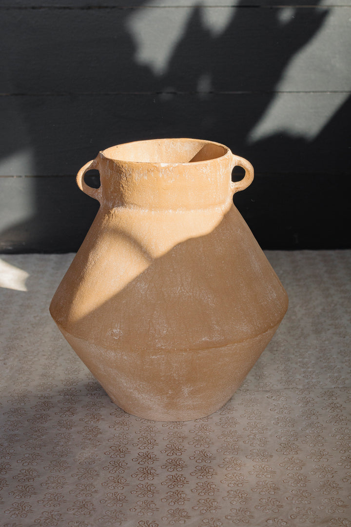 Eros Dune Metal Vase