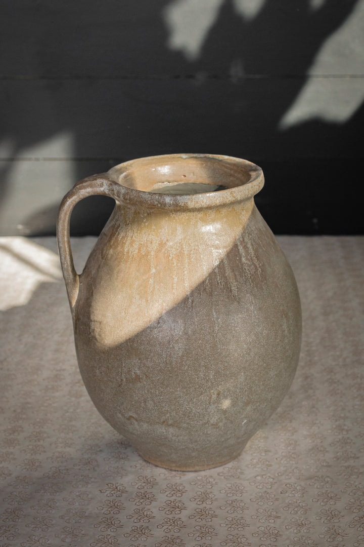 Reactive Brown Rhodes Vase