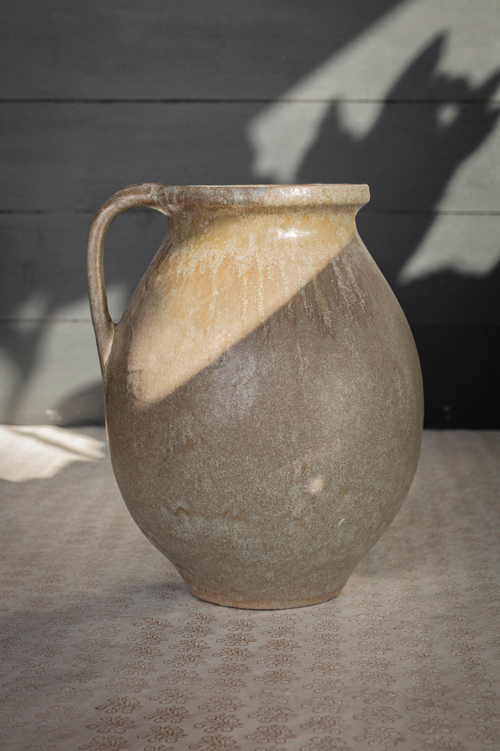 Reactive Brown Rhodes Vase
