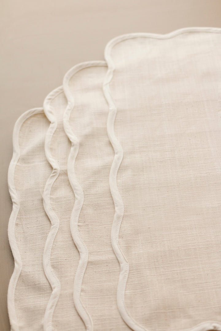 Ridgewood Scalloped Placemat Set of 4