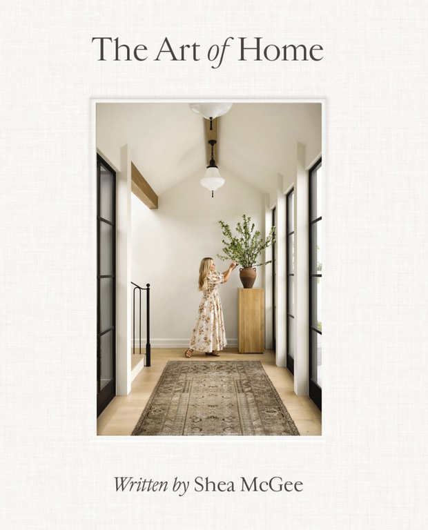 The Art of Home: A Designer Guide to Creating an Elevated Yet...