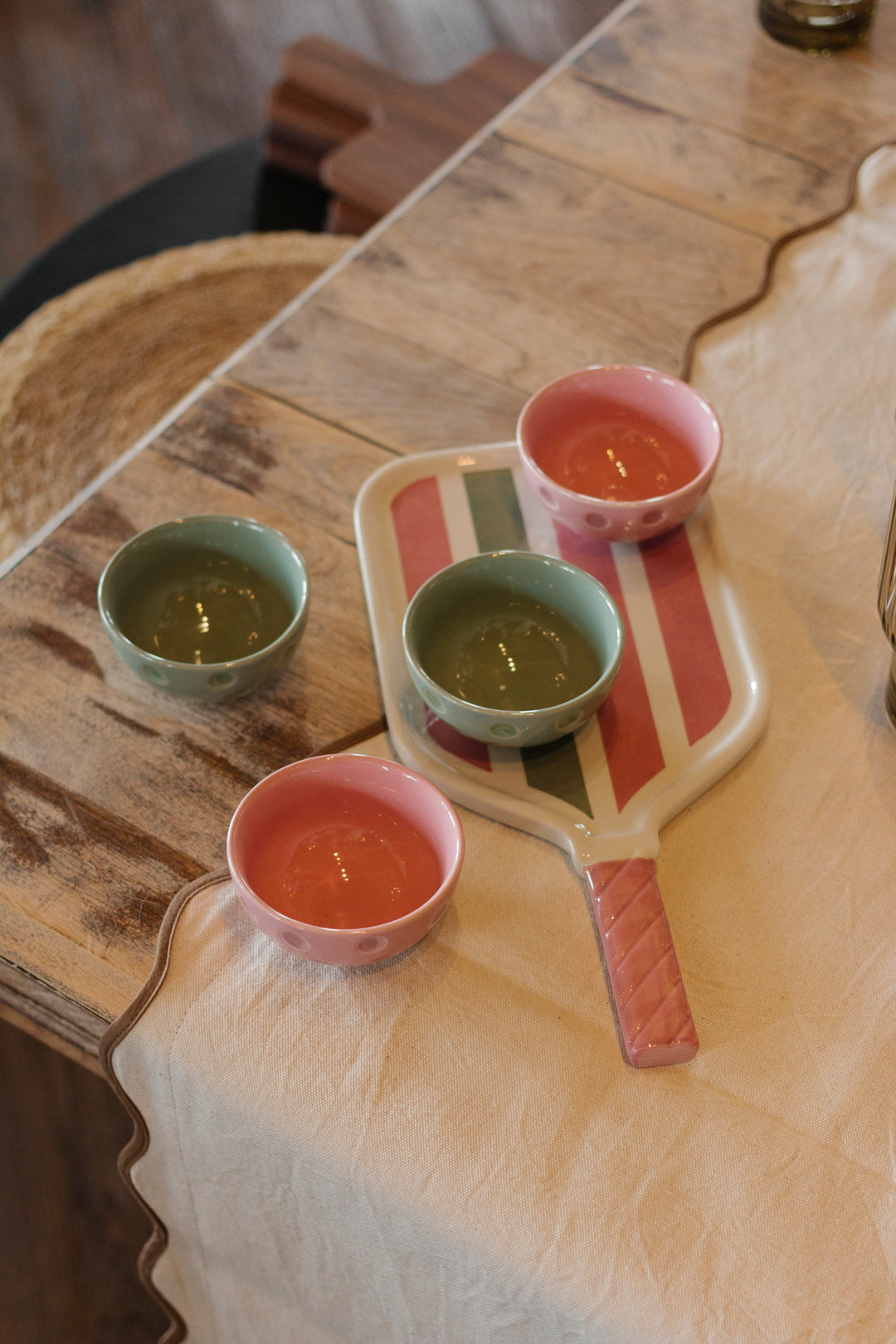 Pickleball Serving Set – Paddle & Bowls