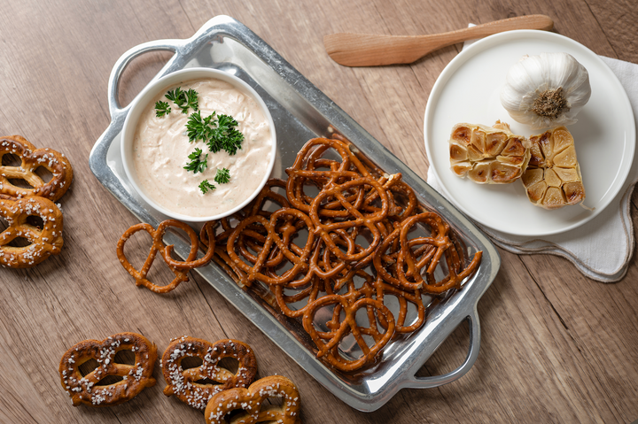 Roasted Garlic Entertaining Dip