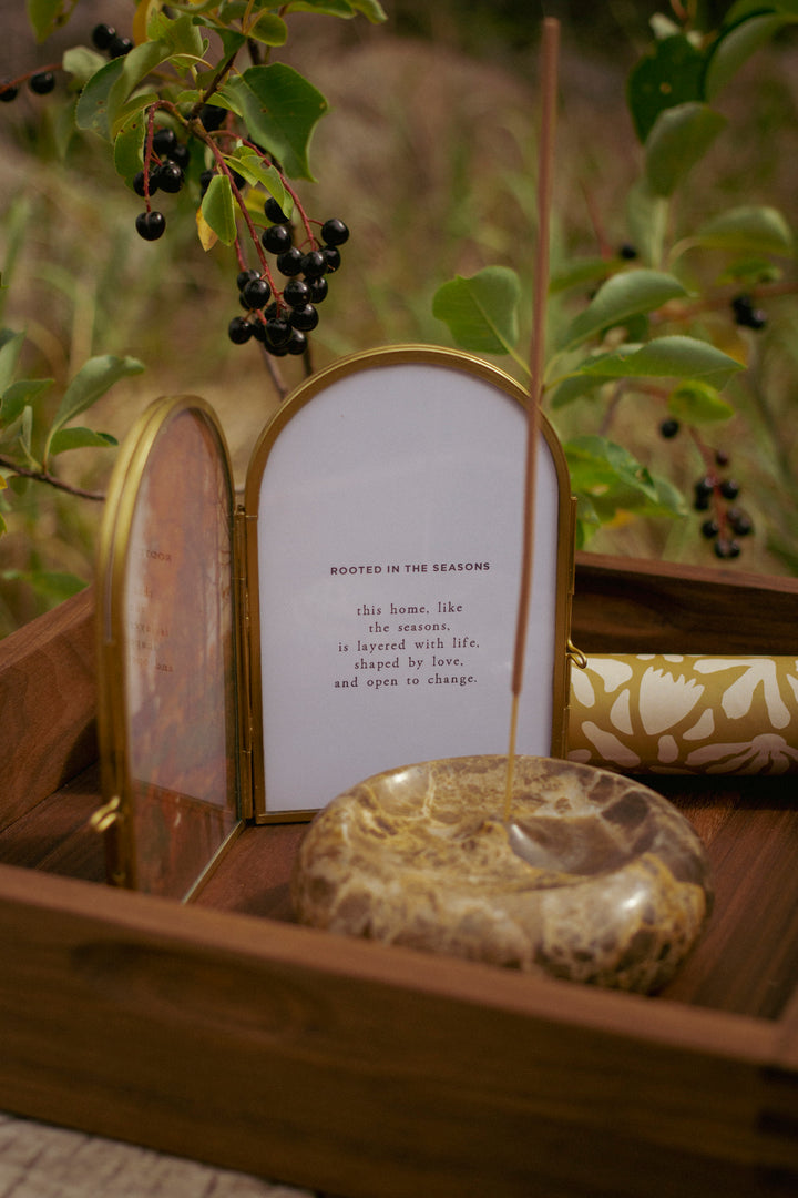 Antique Brass Double Arch Frame