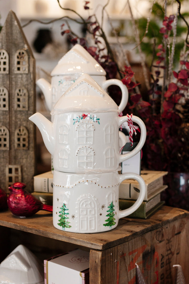 Winter Cottage Tea & Mug Set