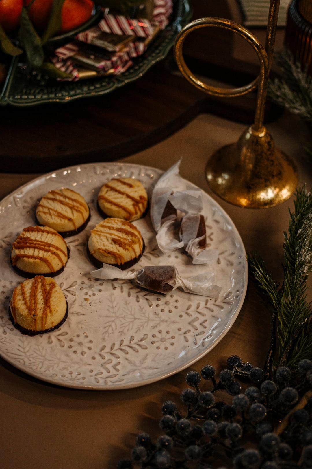 Snowfall Small Round Server