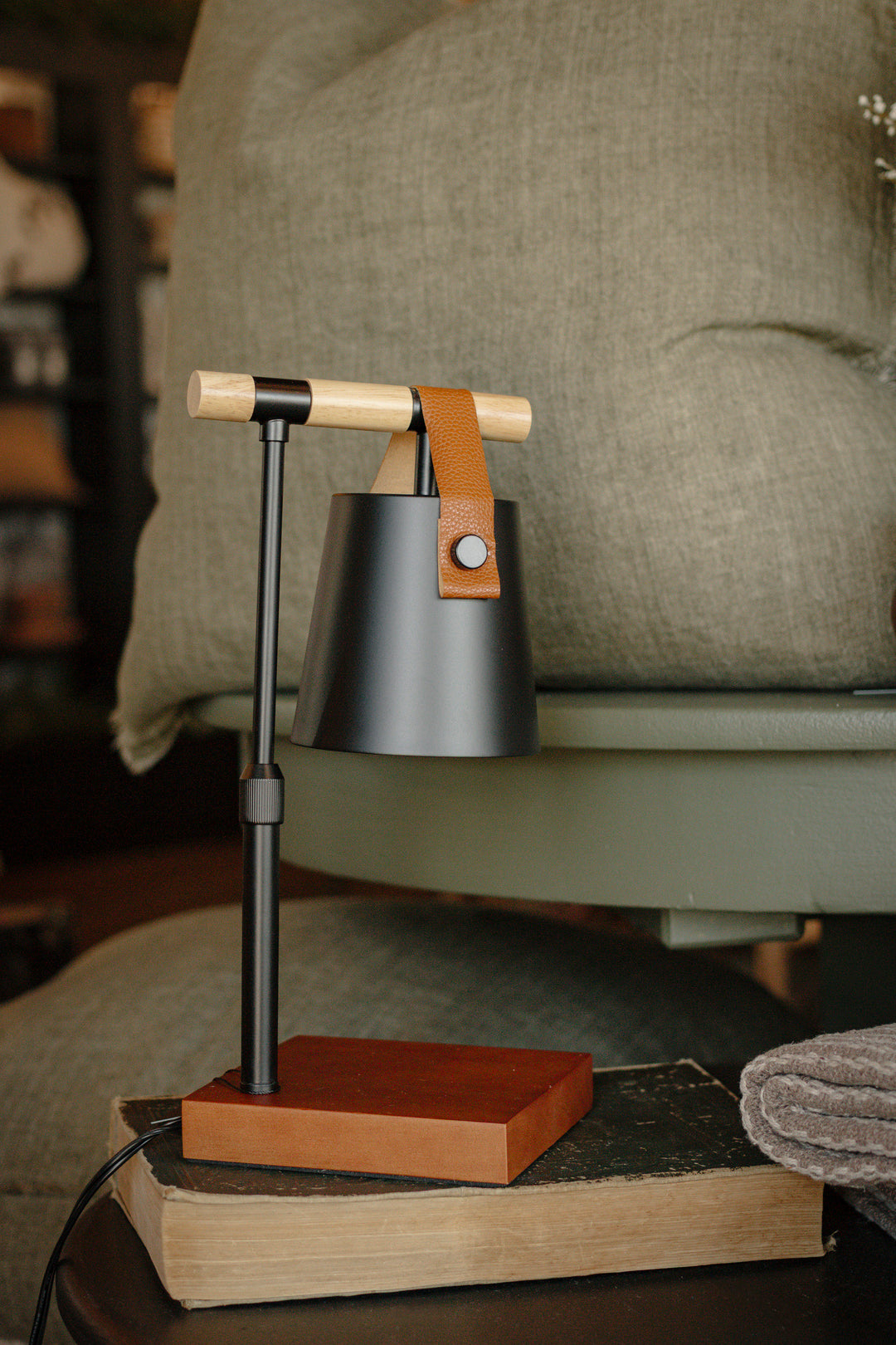Wood & Metal Candle Warmer Lamp | Black