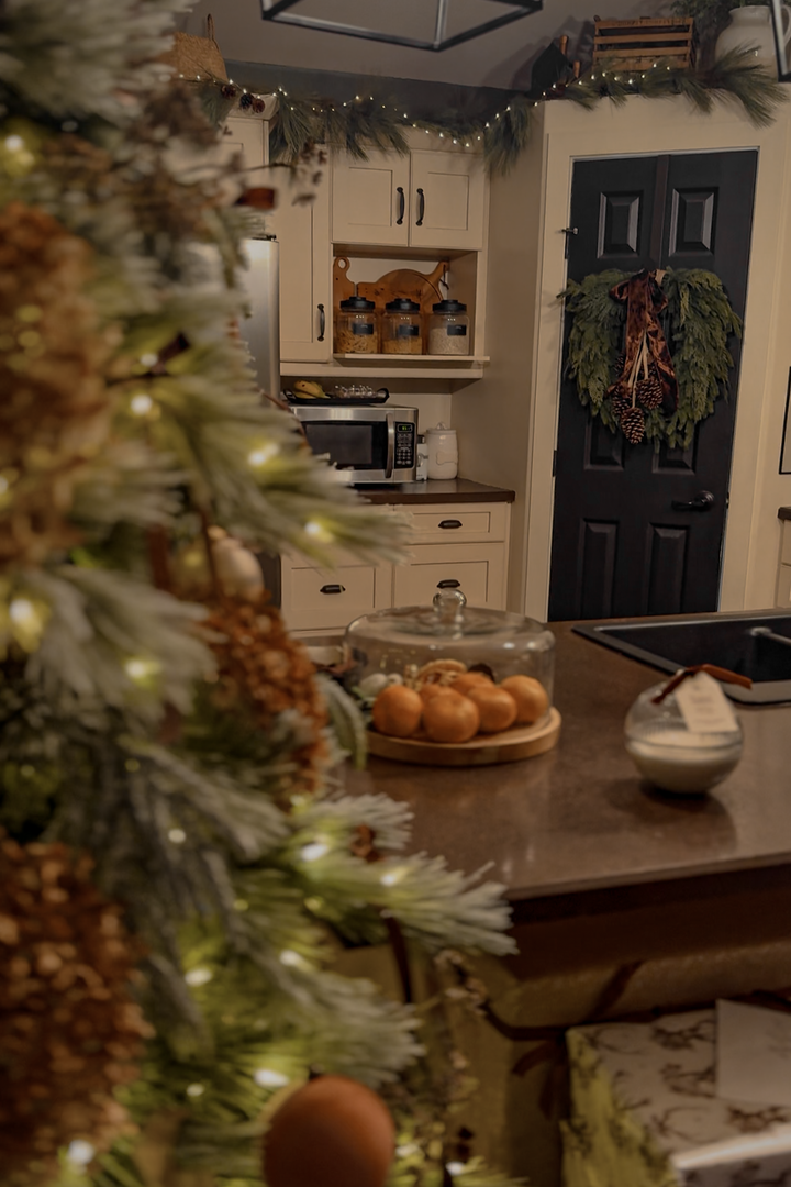 6' Long Needle Pine Garland