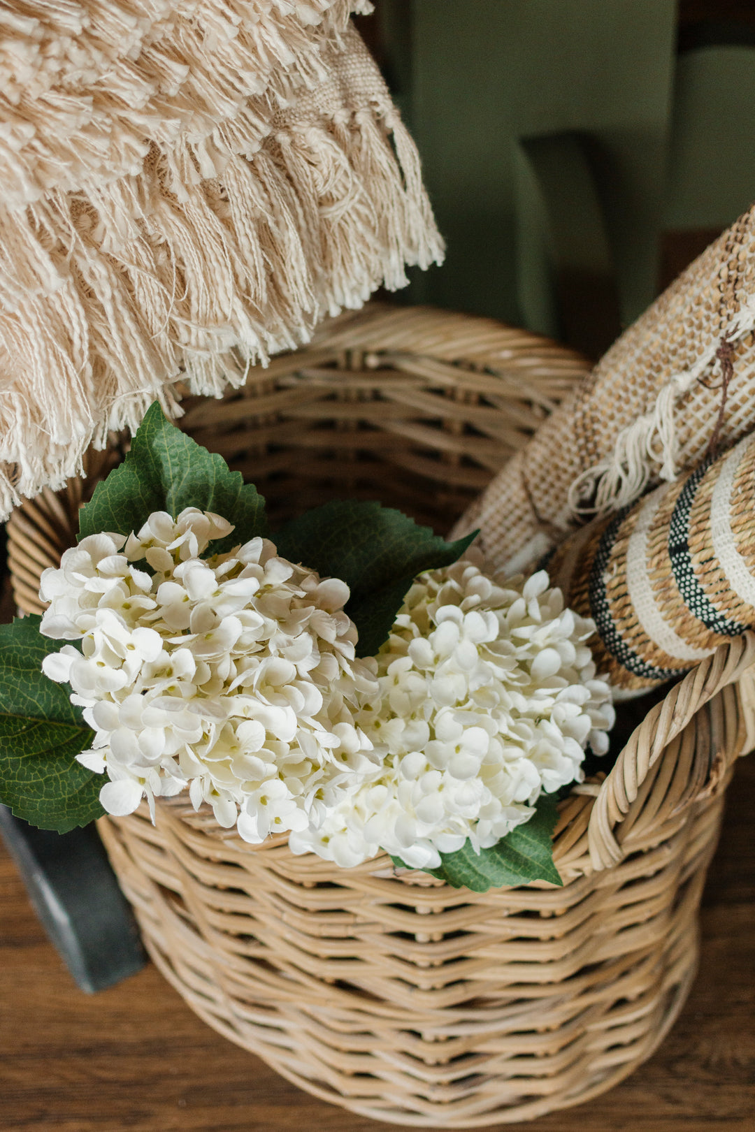 Cream Hydrangea Stem