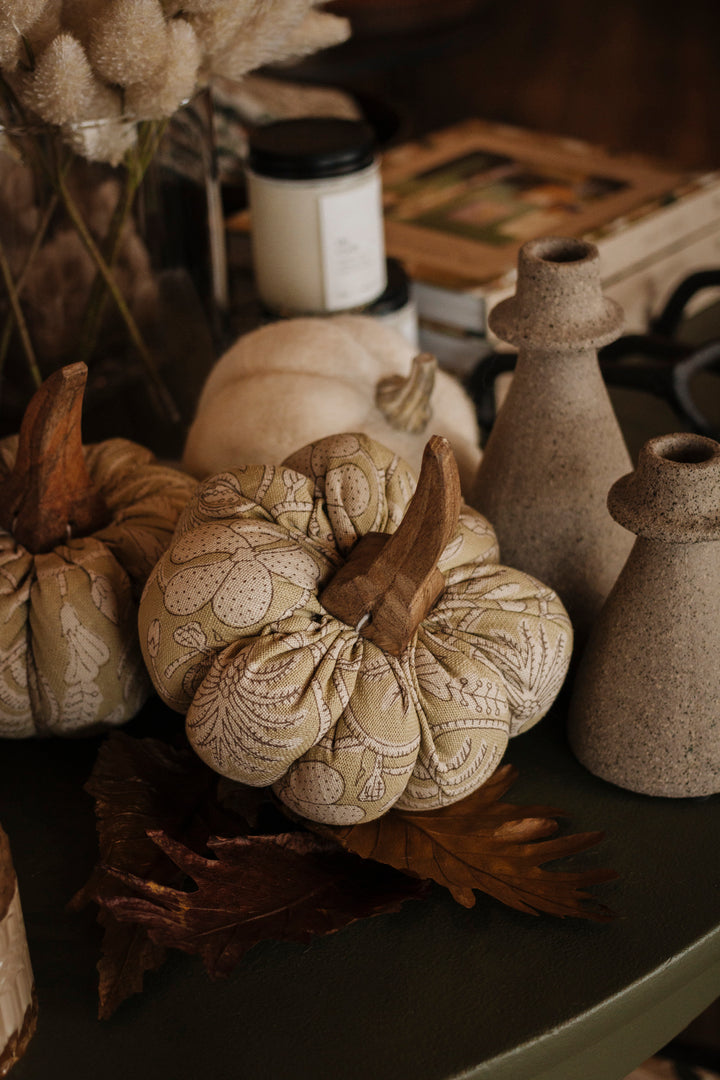 Meadow Green Folk Pumpkin