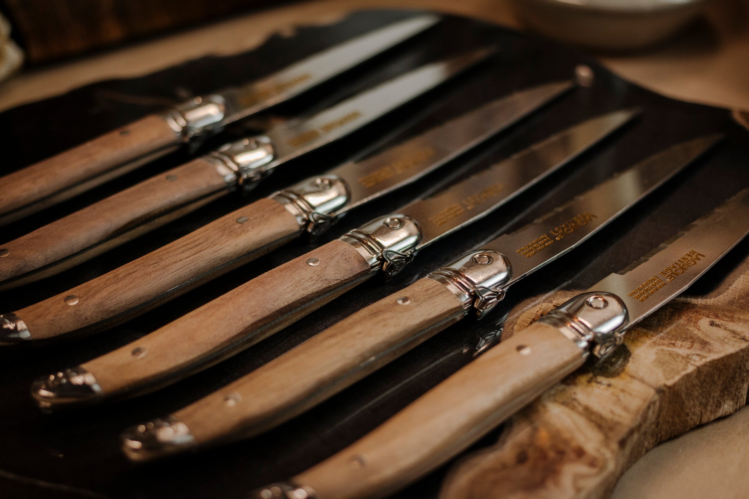 Laguiole Walnut Steak Knives Set of 6 – Willow Creek